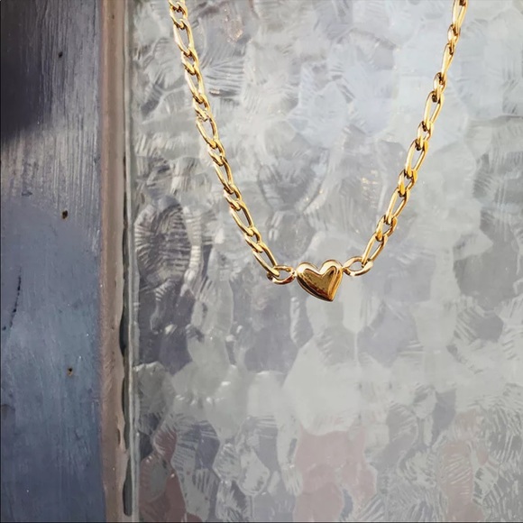 18GP Heart Chain Choker Necklace - Picture 5 of 5